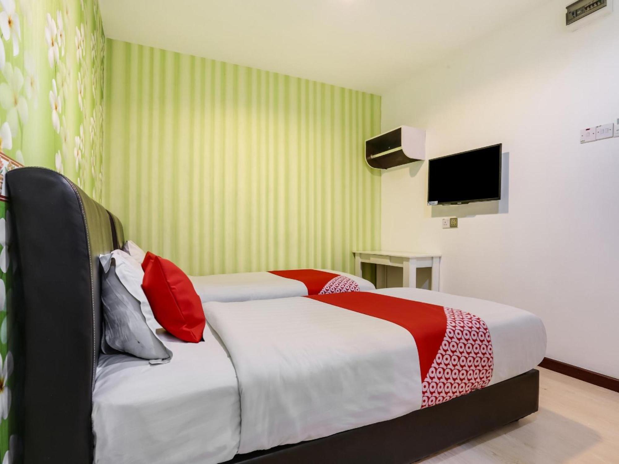 Oyo 89583 Grove Hotel Kajang Exteriör bild